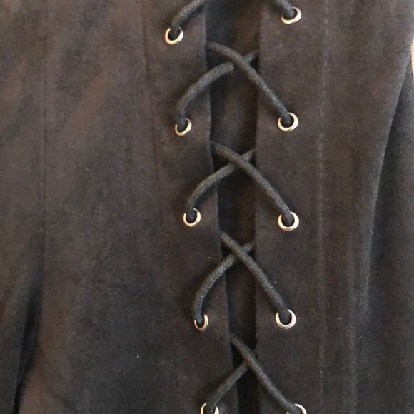 Black suede leggings with lace up detail - Picture 3 of 4